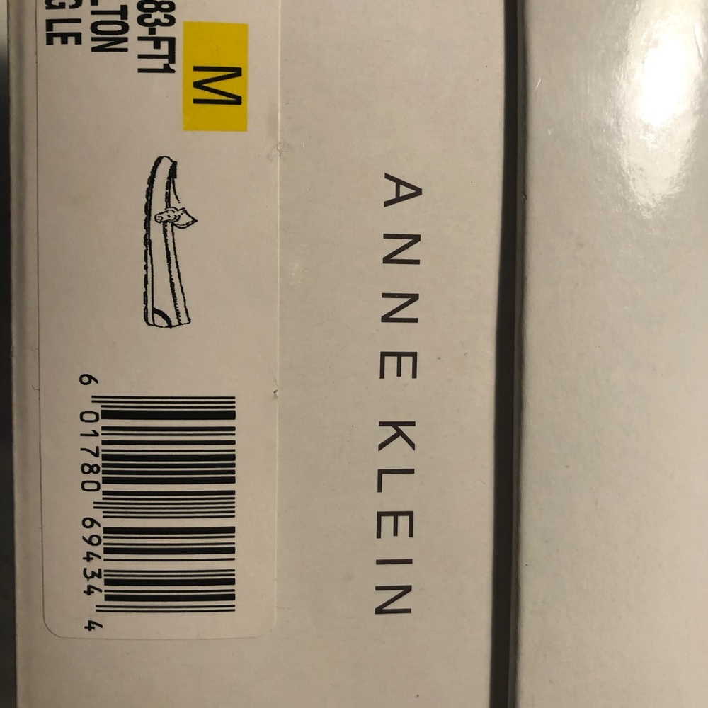 Brand new Anne Klein shoes - Picture 4 of 4